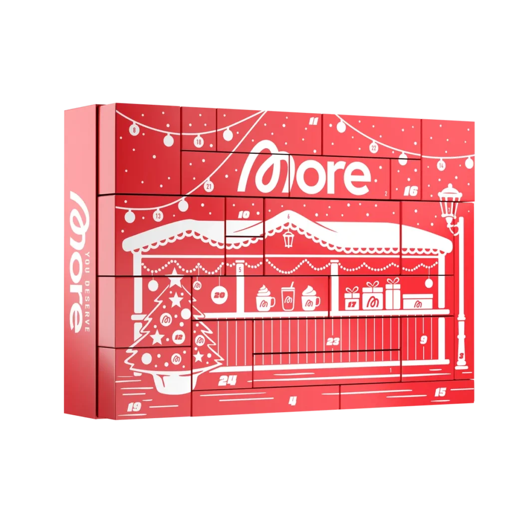 More Adventskalender 2026 in roter Weihnachtsgestaltung – Originalfoto von More Nutrition
